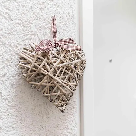 Apartment Apartment Zschachwitz - ruhige Lage, modern, gute Anbindung *