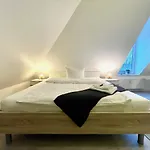 Zschachwitz In - Ruhige Lage, Modern, Gute Anbindung! Apartment Dresden