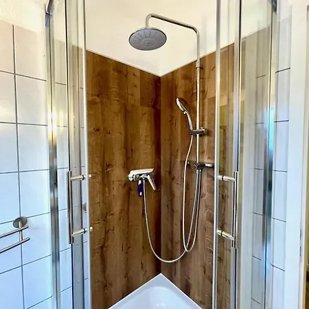 Apartment Zschachwitz In Dresden - Ruhige Lage, Modern, Gute Anbindung! Appartement *