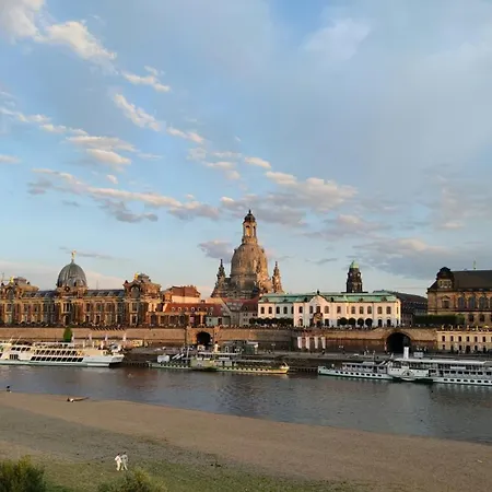Zschachwitz In - Ruhige Lage, Modern, Gute Anbindung! * Dresde