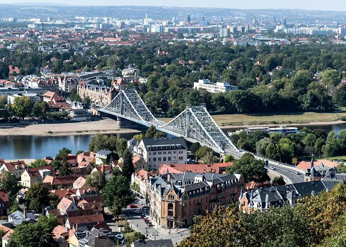 Zschachwitz In - Ruhige Lage, Modern, Gute Anbindung! Daire