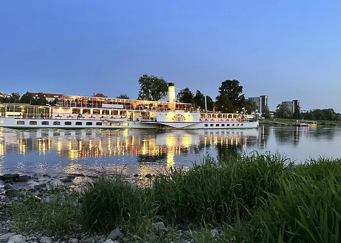 Zschachwitz In - Ruhige Lage, Modern, Gute Anbindung! Daire Dresden